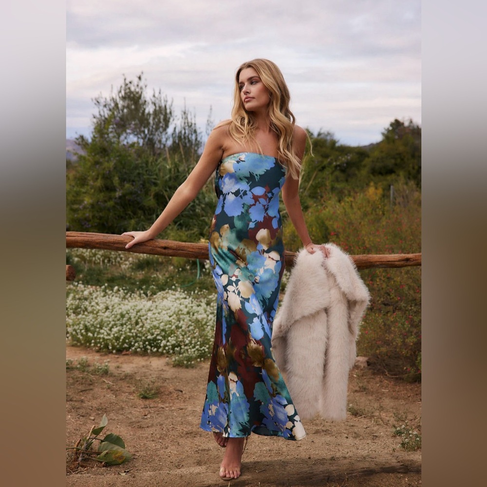 12th Tribe strapless blue dress